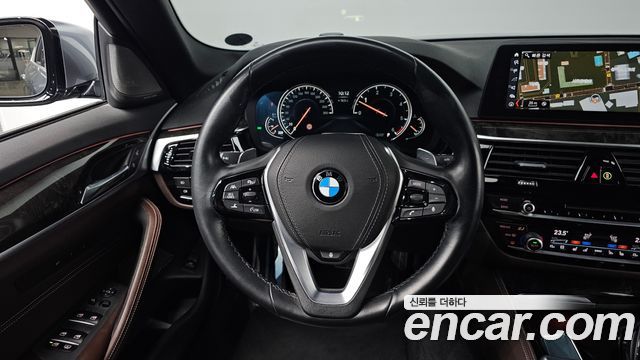 BMW 5-Series 530d M Sport Package