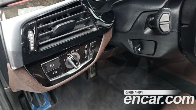 BMW 5-Series 530d M Sport Package