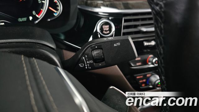 BMW 5-Series 530d M Sport Package