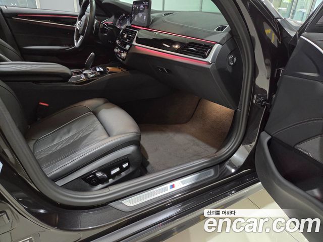 BMW 5-Series 530i M Sport Package