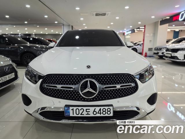 Mercedes-Benz GLC-Class GLC300 4MATIC Avnatgarde Coupe