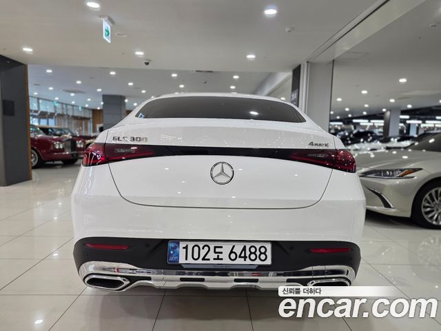 Mercedes-Benz GLC-Class GLC300 4MATIC Avnatgarde Coupe