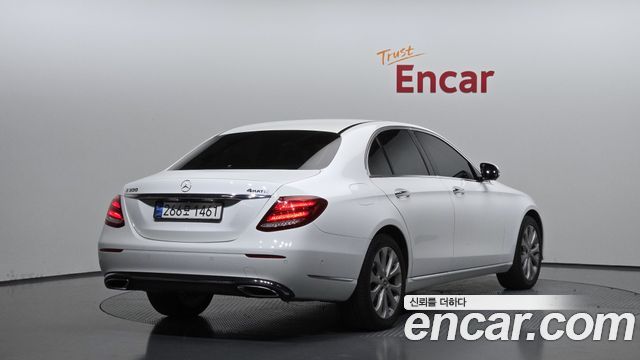 Mercedes-Benz E-Class E300 Exclusive
