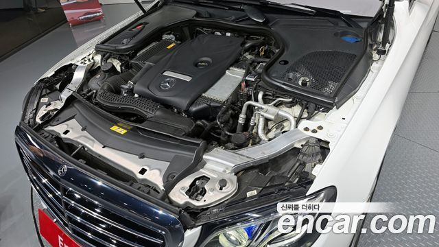 Mercedes-Benz E-Class E300 Exclusive