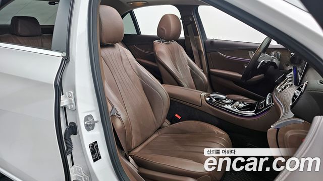 Mercedes-Benz E-Class E300 Exclusive