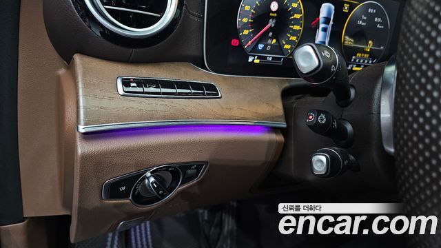 Mercedes-Benz E-Class E300 Exclusive