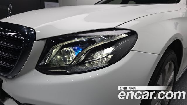 Mercedes-Benz E-Class E300 Exclusive