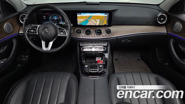 Mercedes-Benz E-Class E300e 4MATIC Exclusive