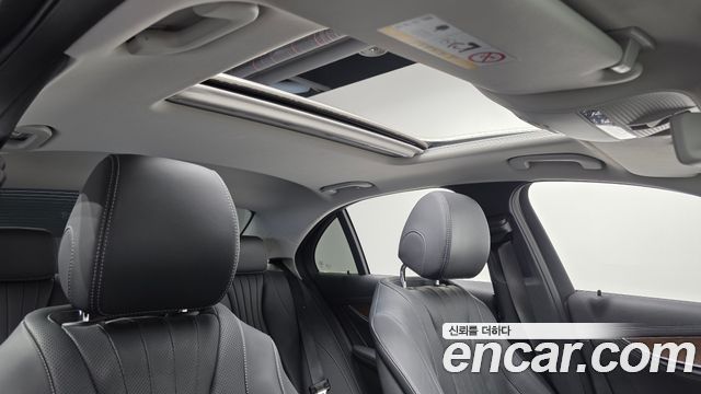 Mercedes-Benz E-Class E300e 4MATIC Exclusive