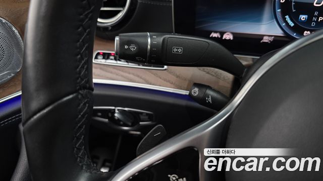 Mercedes-Benz E-Class E300e 4MATIC Exclusive