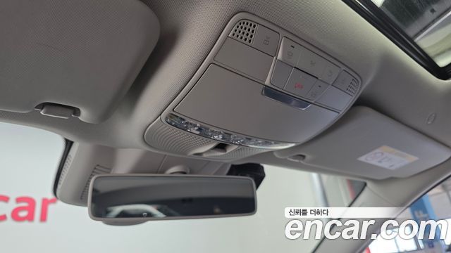 Mercedes-Benz E-Class E300e 4MATIC Exclusive