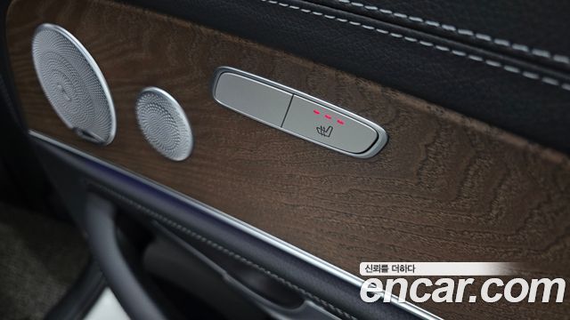Mercedes-Benz E-Class E300e 4MATIC Exclusive