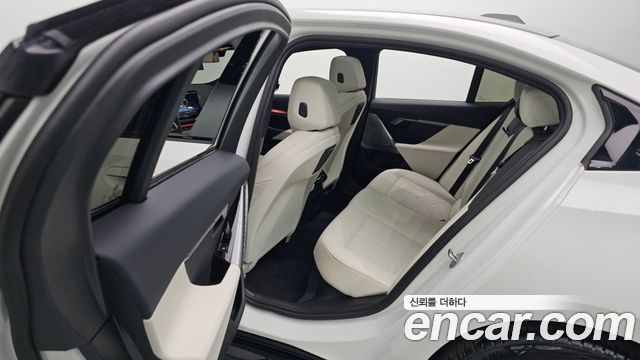 BMW 5-Series 520i M Sport