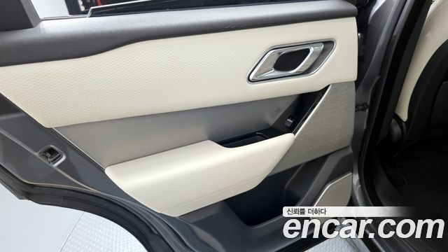 Land Rover Range Rover Velar 3.0 D300 R-Dynamic SE