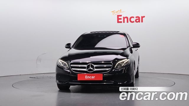 Mercedes-Benz E-Class E220d 4MATIC Avantgarde
