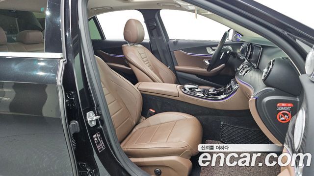 Mercedes-Benz E-Class E220d 4MATIC Avantgarde