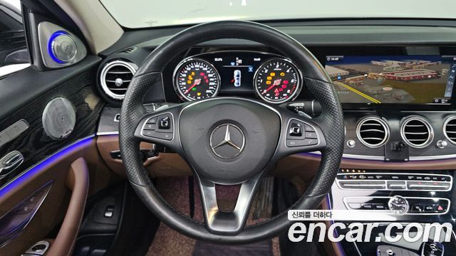 Mercedes-Benz E-Class E220d 4MATIC Avantgarde