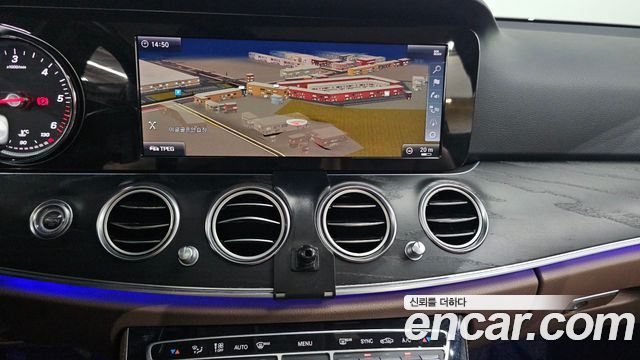 Mercedes-Benz E-Class E220d 4MATIC Avantgarde