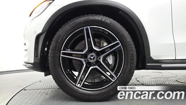 Mercedes-Benz GLC-Class GCL300 4MATIC Coupe