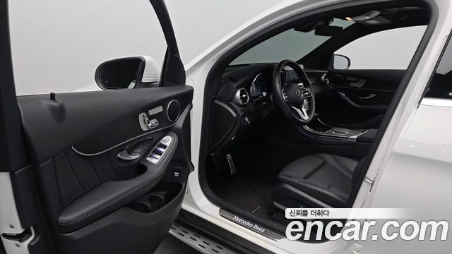 Mercedes-Benz GLC-Class GCL300 4MATIC Coupe
