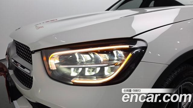 Mercedes-Benz GLC-Class GCL300 4MATIC Coupe