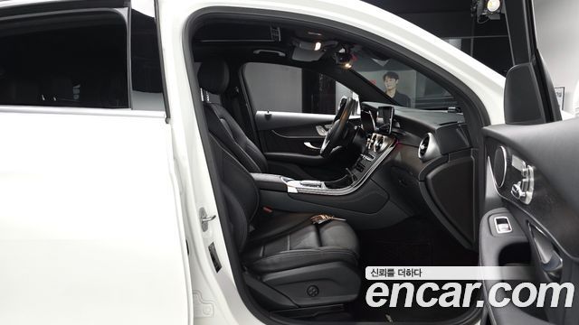Mercedes-Benz GLC-Class GCL300 4MATIC Coupe