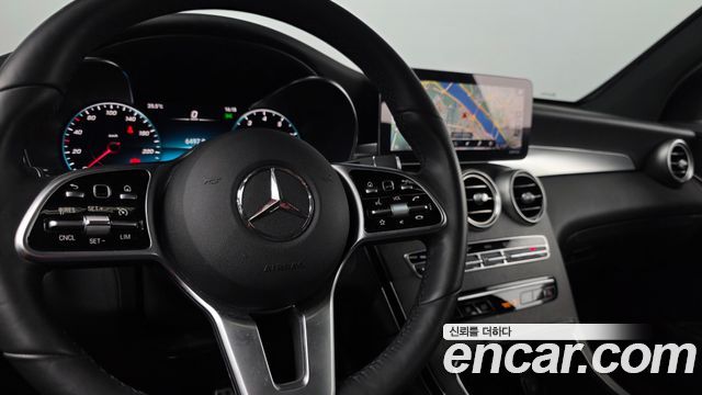 Mercedes-Benz GLC-Class GCL300 4MATIC Coupe