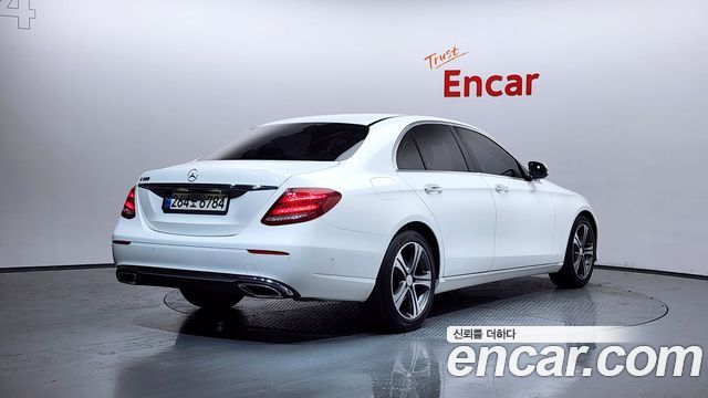 Mercedes-Benz E-Class E300 Avantgarde