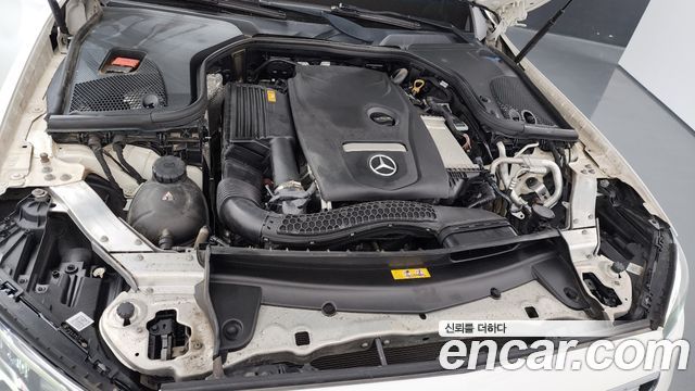 Mercedes-Benz E-Class E300 Avantgarde