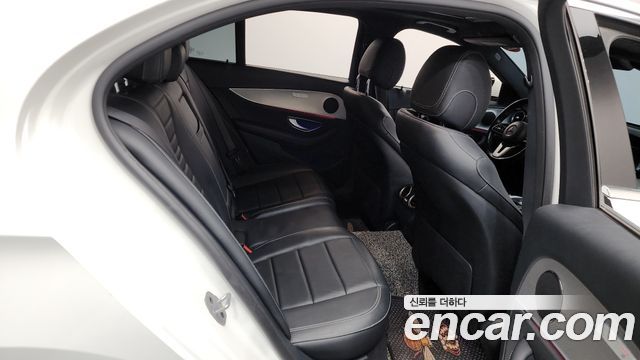 Mercedes-Benz E-Class E300 Avantgarde