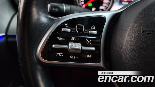 Mercedes-Benz E-Class E300 Avantgarde