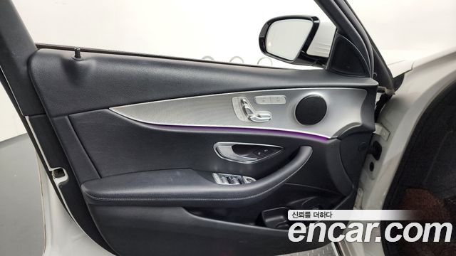 Mercedes-Benz E-Class E300 Avantgarde