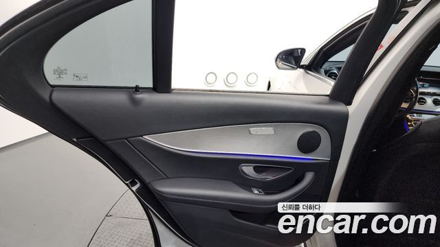 Mercedes-Benz E-Class E300 Avantgarde