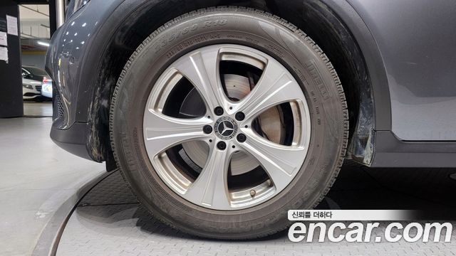 Mercedes-Benz GLC-Class GLC220 d 4MATIC