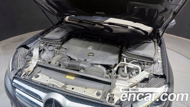 Mercedes-Benz GLC-Class GLC220 d 4MATIC