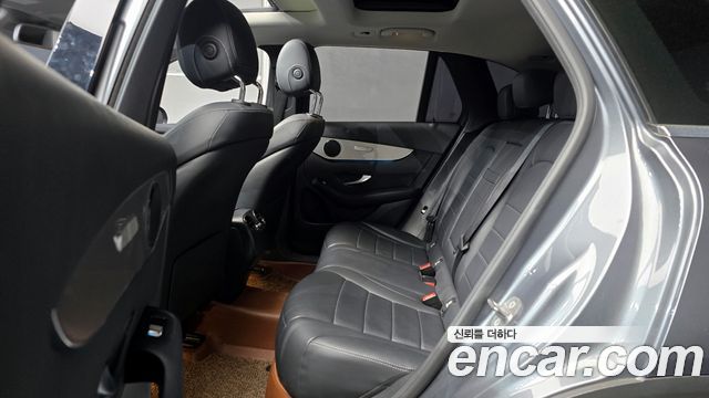 Mercedes-Benz GLC-Class GLC220 d 4MATIC