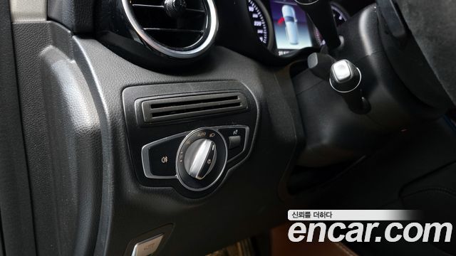 Mercedes-Benz GLC-Class GLC220 d 4MATIC