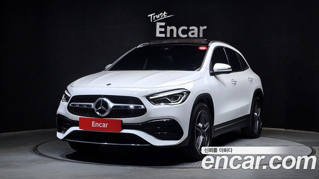 Mercedes-Benz GLA-Class GLA250 4MATIC