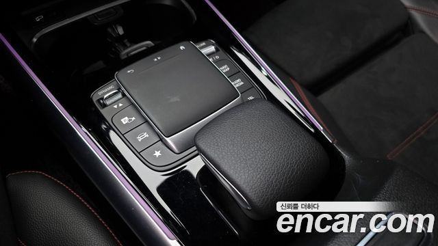 Mercedes-Benz GLA-Class GLA250 4MATIC