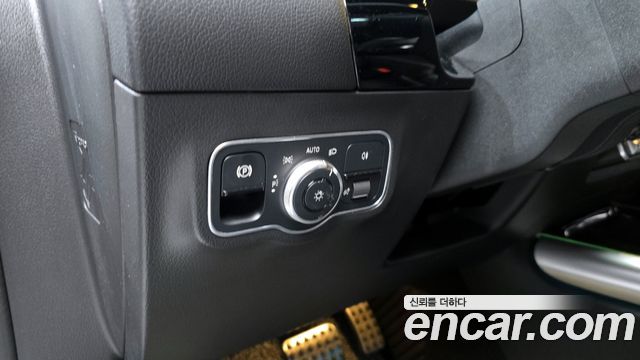 Mercedes-Benz GLA-Class GLA250 4MATIC