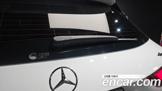 Mercedes-Benz GLA-Class GLA250 4MATIC