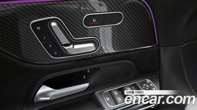 Mercedes-Benz GLA-Class GLA250 4MATIC
