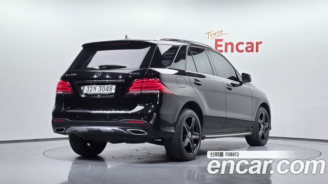 Mercedes-Benz GLE-Class GLE350 d 4MATIC