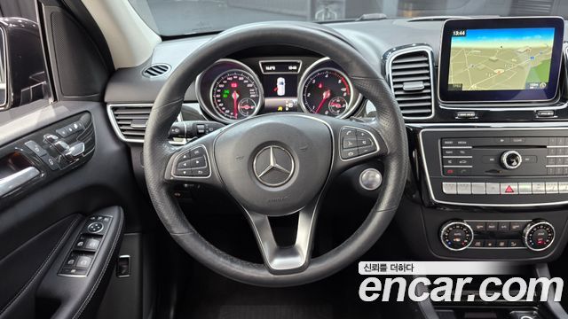 Mercedes-Benz GLE-Class GLE350 d 4MATIC