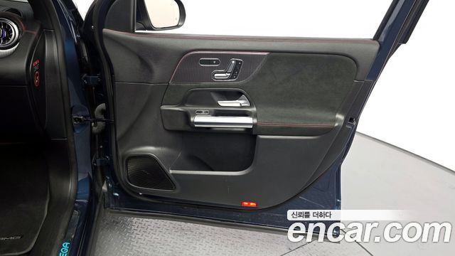 Mercedes-Benz EQA EQA250 AMG Package