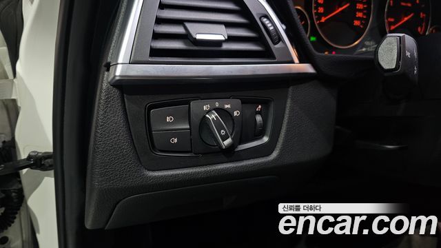BMW 3-Series 320d