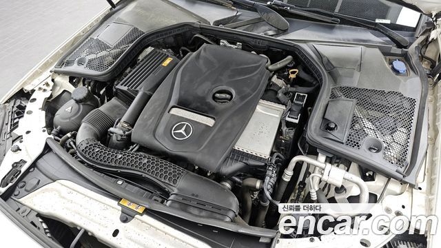 Mercedes-Benz C-Class C200