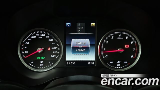 Mercedes-Benz C-Class C200
