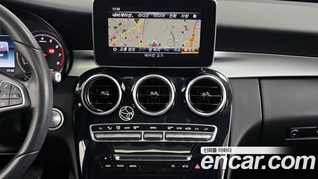 Mercedes-Benz C-Class C200