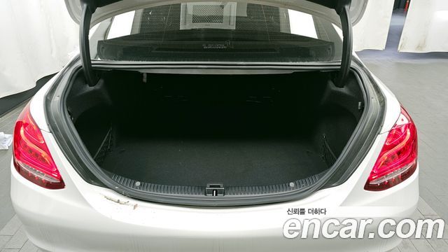 Mercedes-Benz C-Class C200